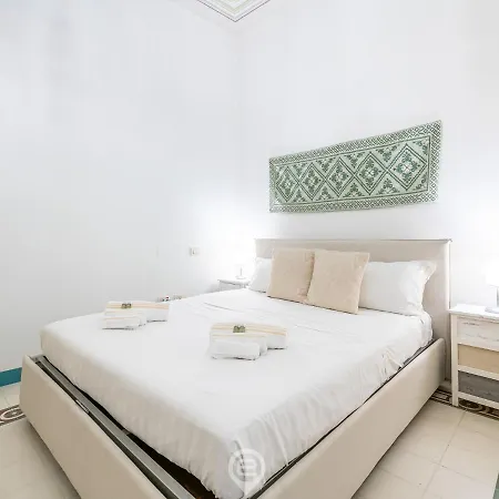 Apartment Piazza Yenne Bliss *